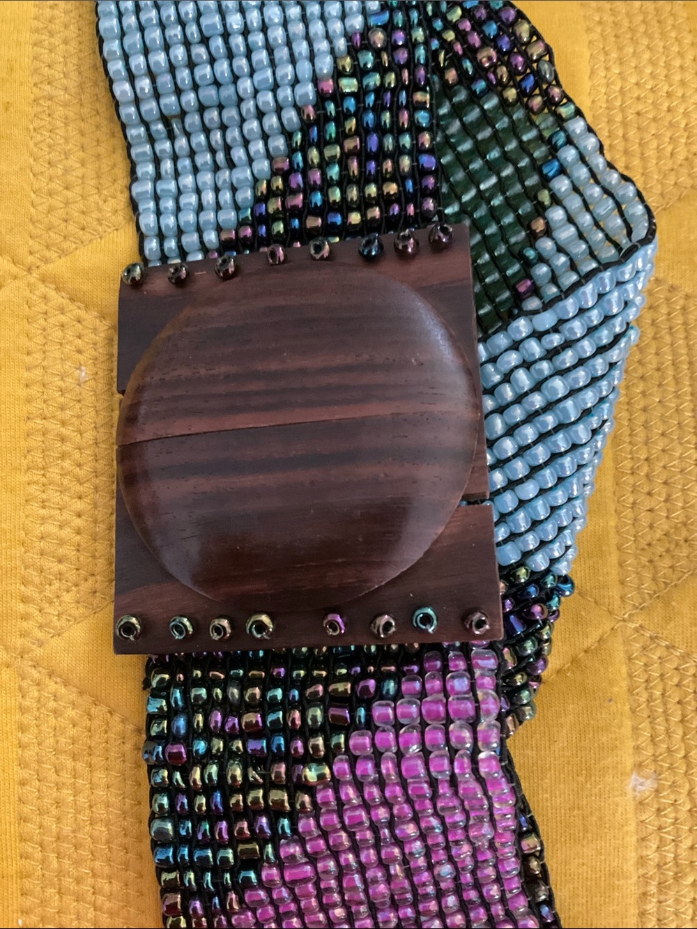 Glass Bead Stretchy Belt with Wooden Buckle - Picture 2 of 4